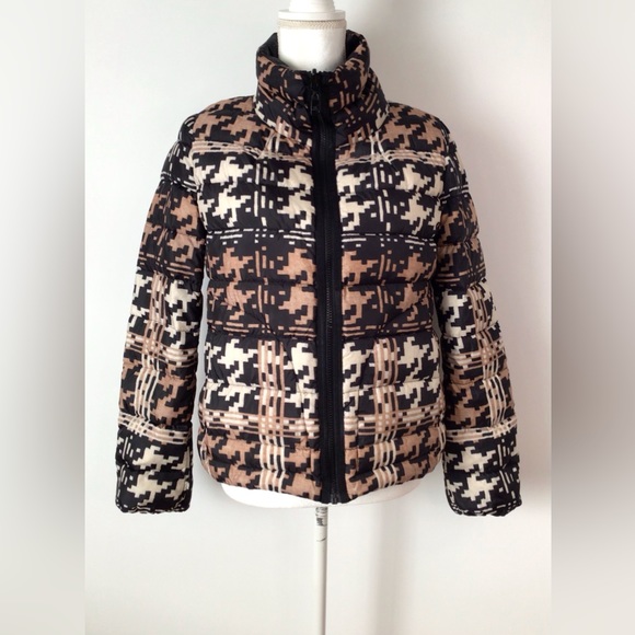 Henry Cotton's Reversible Puffer Jacket - Picture 8 of 13